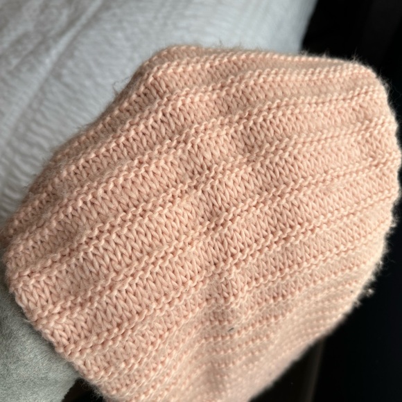 Mermaid tail knitted blanket - Picture 3 of 3